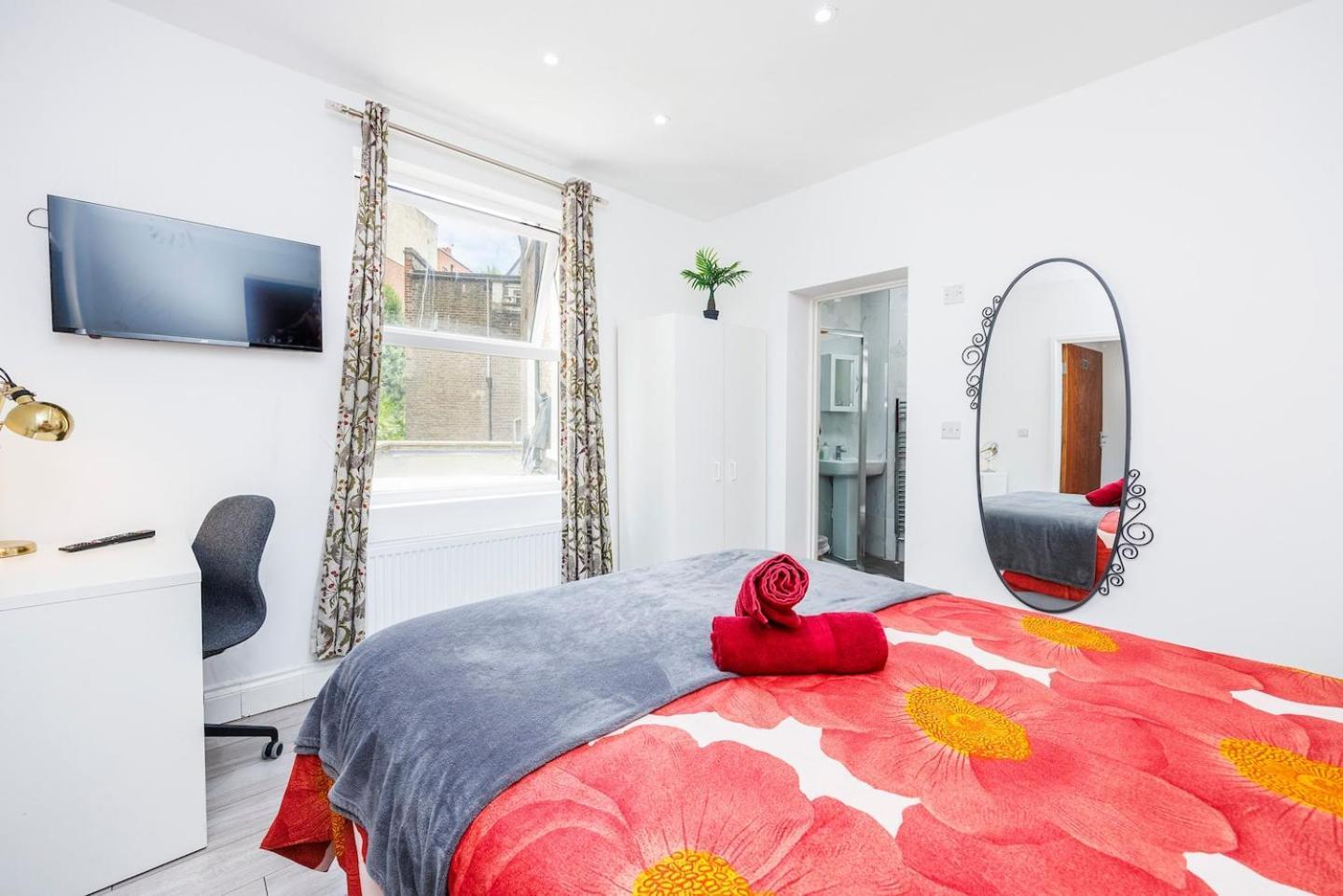 3 Bed 3 Bathroom Flat In Kensington A Apartamento